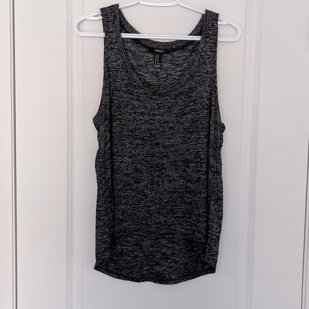 ☀️3/15$ Forever 21 Flowy High LowTank Top